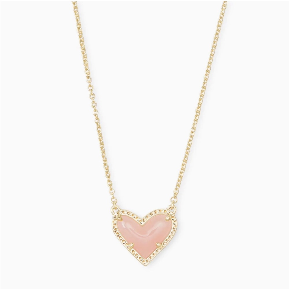 🛍 KENDRA SCOTT ARI NECKLACE 🛍